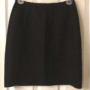 Wool mini skirt 🔥